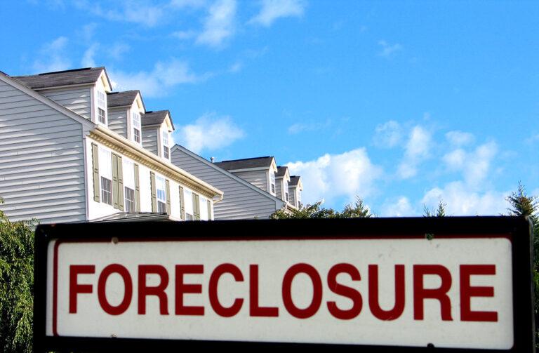 How to Delay Eviction After Foreclosure